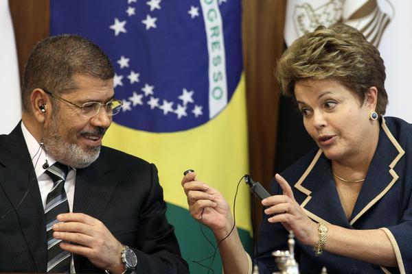 Frente ao encontro do presidente egípcio e Dilma Rousseff 