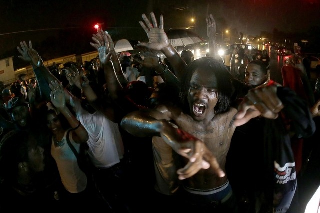 Ferguson: piquetes, a questão da raça e classe