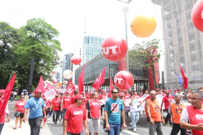 Centrais sindicais realizam dia de manifestação contra os ajustes do governo