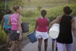 A crise da água como um fardo às mulheres