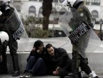 O novo ministro do Interior do governo do Syriza e a “obediência devida” da Polícia