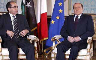 Chefe da CNT em reunião com Berlusconi em Milão