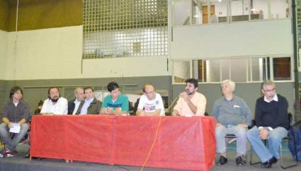 Paulinho da Força, e outros representantes de centrais sindicais, na assembleia de metroviarios